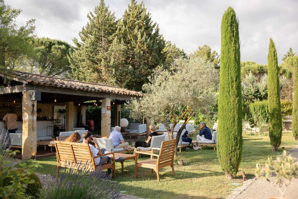 La Ferme De La Huppe Otel Gordes Dış mekan fotoğraf